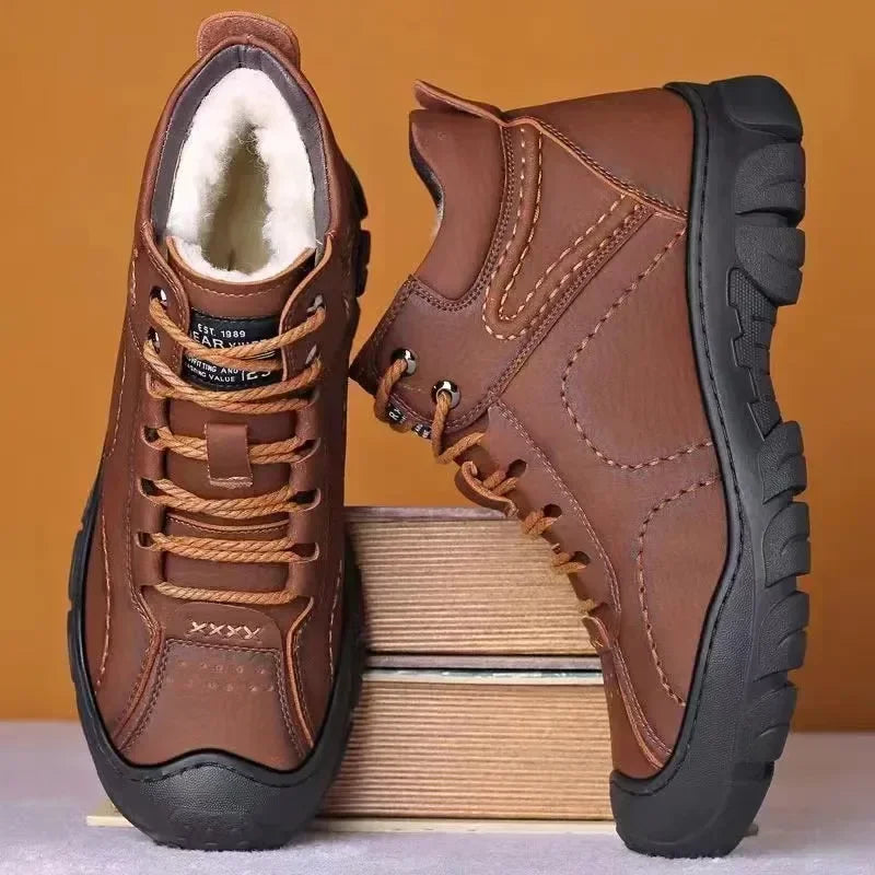 Bota Masculina Impermeável Antiderrapante com Cadarço - (Promoção de Inverno 2025)